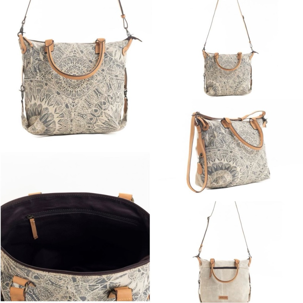 Aventure Tote Bag